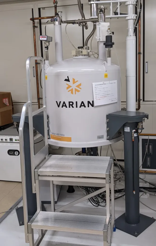 核磁気共鳴装置 (Nuclear Magnetic Resonance), Varian, 400MR, 500, 600PS