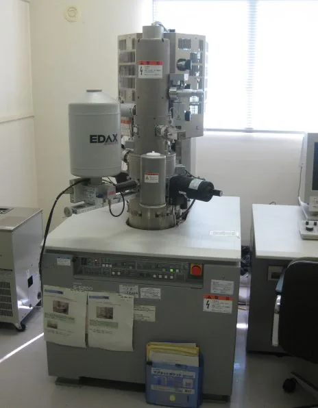 電界放出型走査電子顕微鏡 (Field-Emission Scanning Electron Microscopy), Hitachi High-Tech, S-5200